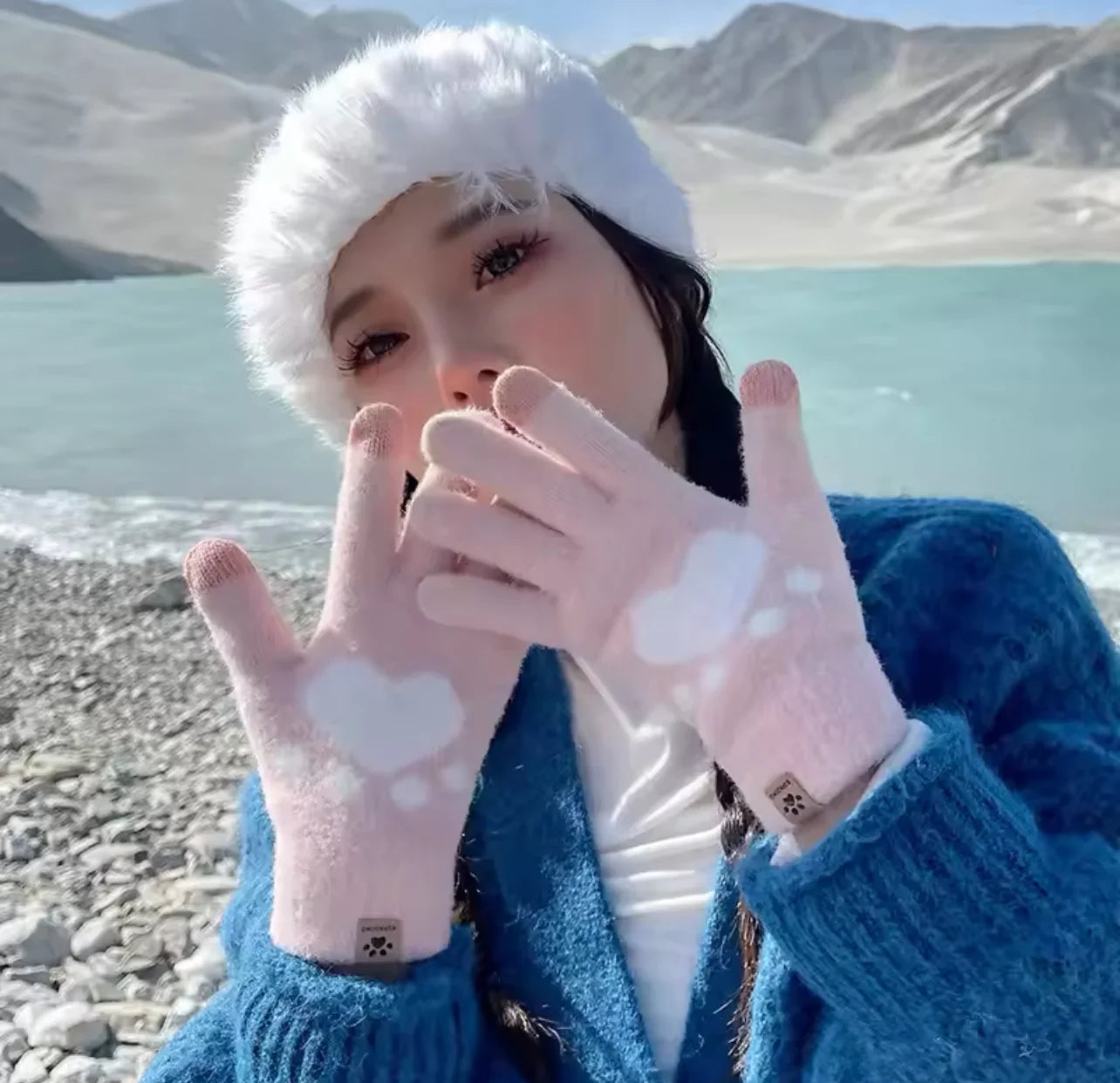 LADIES TOUCH SCREEN HEART PLUSH GLOVES - Maa Sadqay