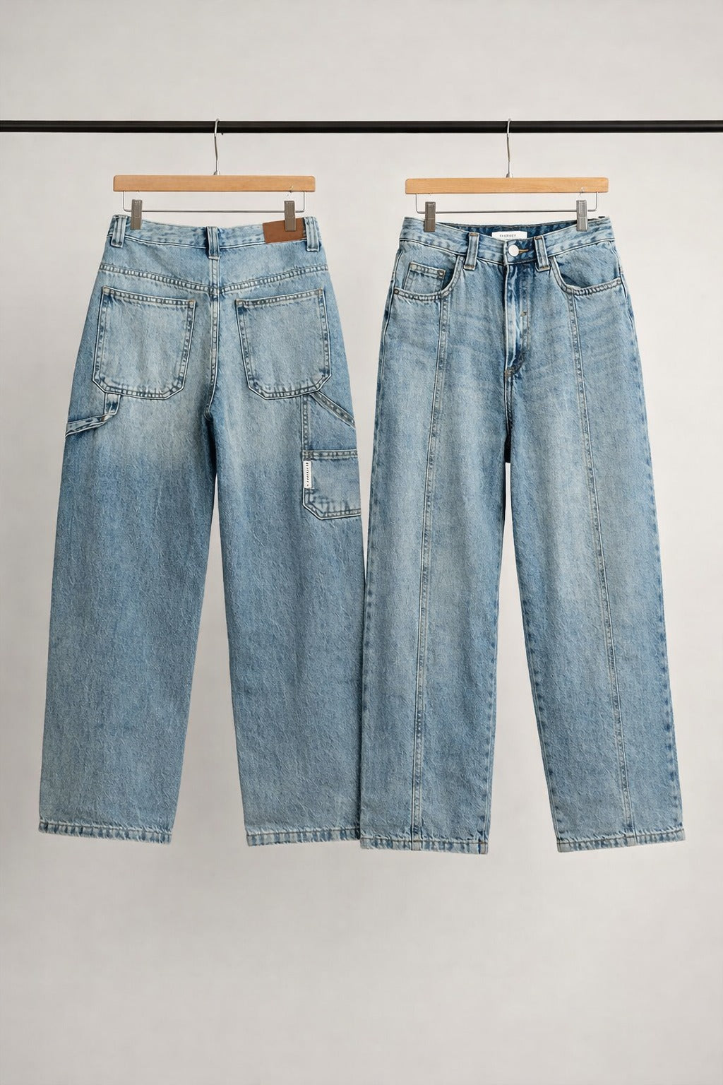 Unisex Light Wash Wide-Leg Jeans DJ1