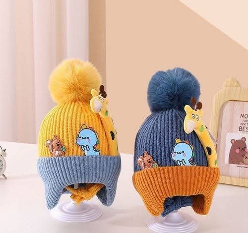 Kids GIraffe Woolen Cap  2-6 y - Bc126